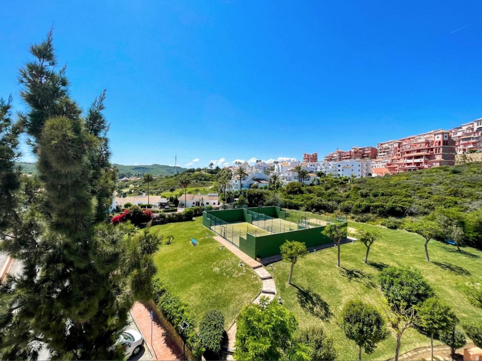 Duquesa Suites Golf And Garden Castillo de Sabinillas Exterior photo